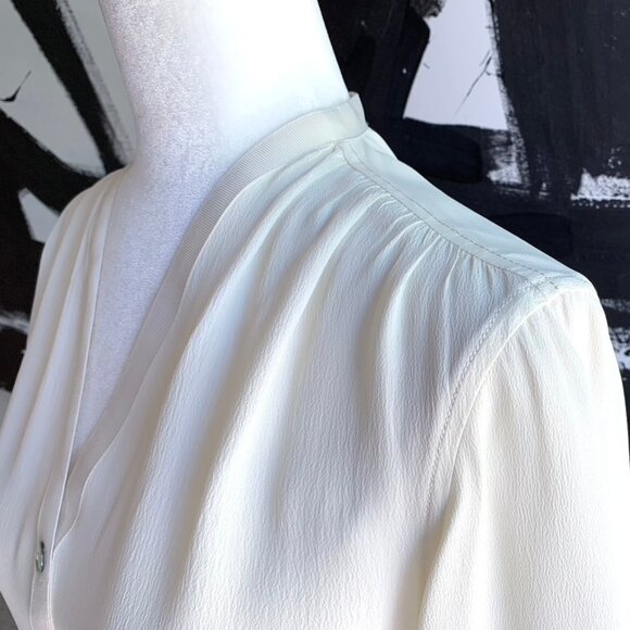 Max Studio vintage off-white semi-sheer crêpe chiffon waistcoat blouse -Fits 4-6 - Picture 6 of 11